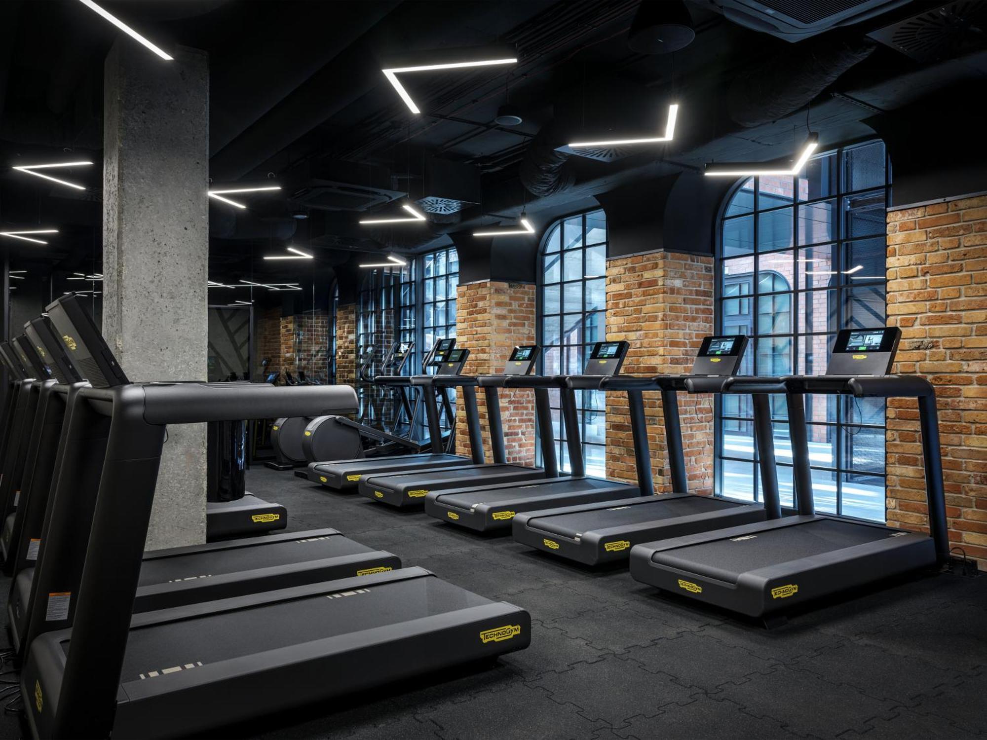 Mercure Fabryczna Готель 4*