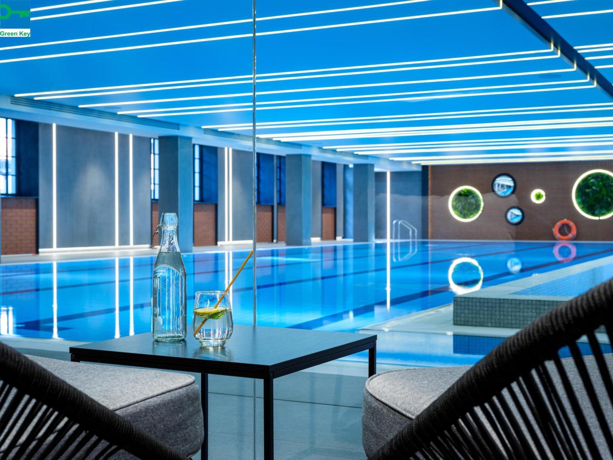 Mercure Fabryczna Готель